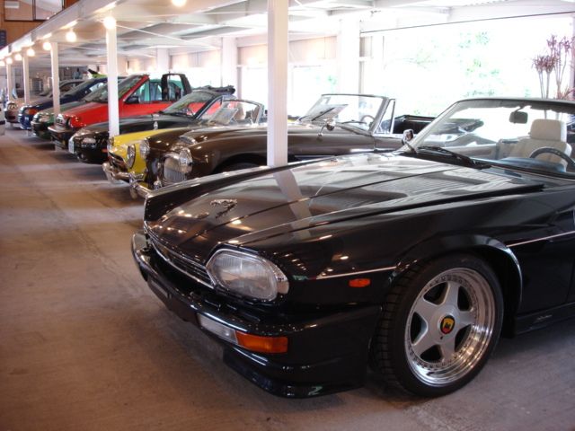【旧車・国産、輸入中古車】ガレージアゼロ