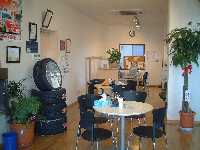 (株)オリンピア 本店