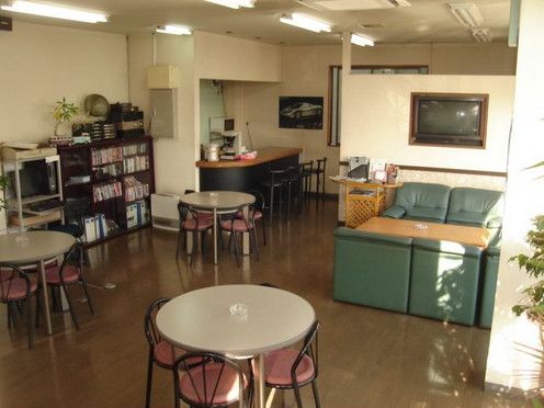 (株)アヤセ商事本店