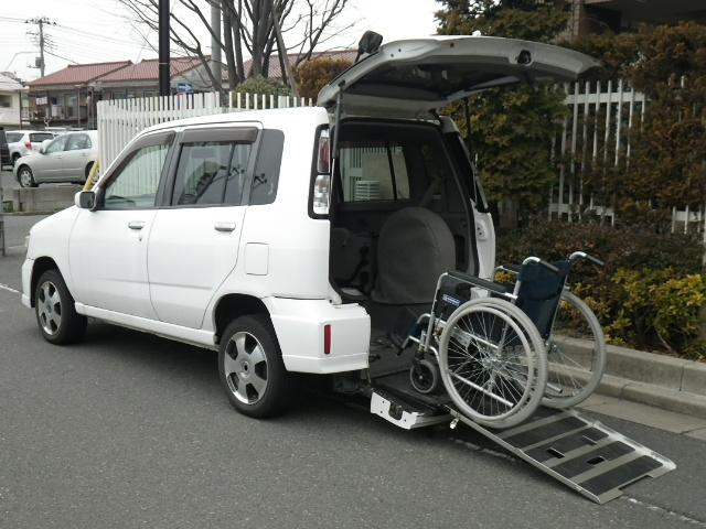 ホンダ オデッセイ アブソルート