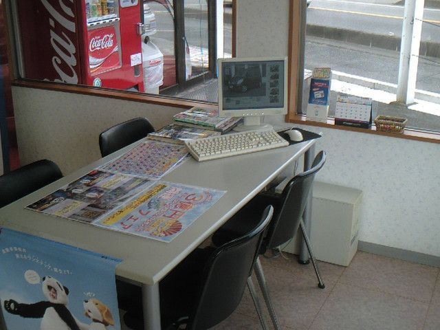 (株)フェニックス 静岡藤枝店