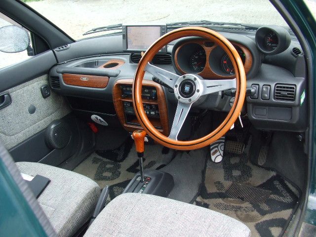 �g���^ �n�C�G�[�X�o�� ���Îԏ��F���[�^�[