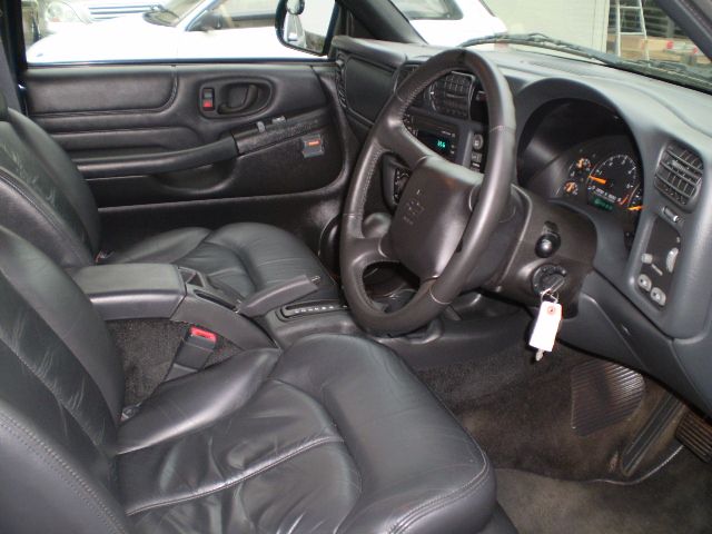 �V�{���[ �u���C�U�[ ���Îԏ��F���̑�