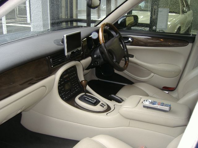 �W���K�[ XJR8 ���Îԏ��F���̑�