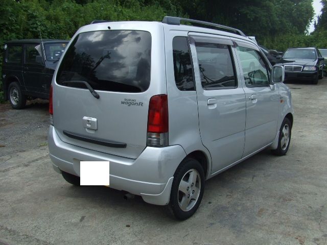 �A�E�f�B A4 ���Îԏ��F����