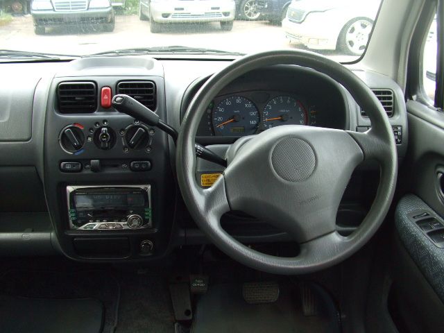 �A�E�f�B A4 ���Îԏ��F�G���W��