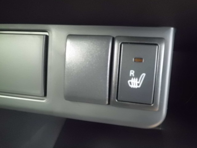 BMW �~�j ���Îԏ��F���[�^�[