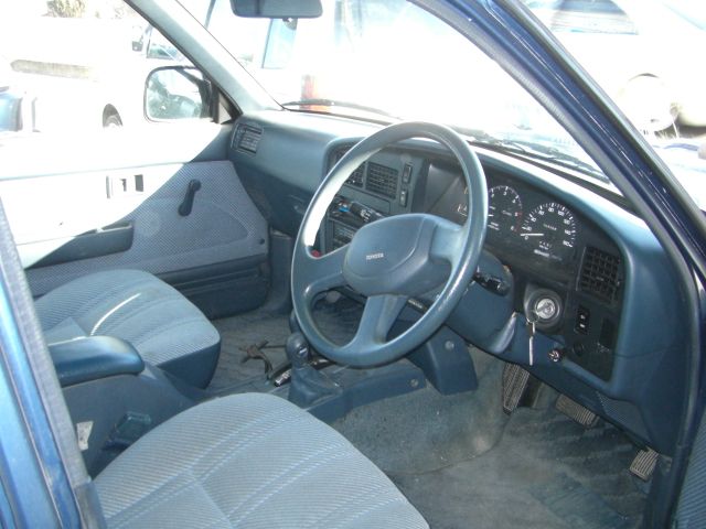 トヨタ ハイラックスサーフ 中古車情報:内装