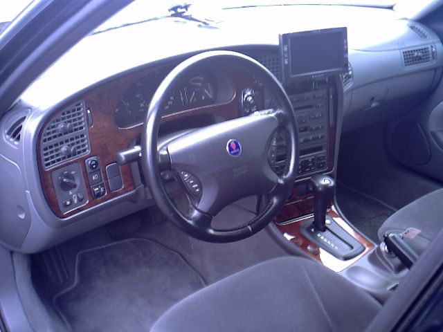 �T�[�u 9-5 ���Îԏ��F����