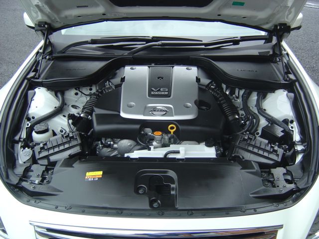 �j�b�T�� �X�J�C���C�� ���Îԏ��F�G���W��