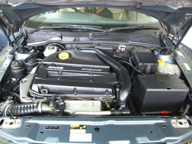 �T�[�u 9-5 ���Îԏ��F�G���W��