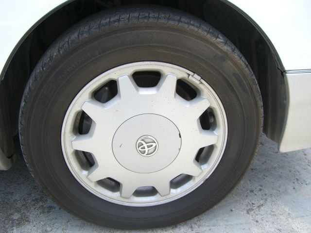 �g���^ �Z���V�I ���Îԏ��F���̑�