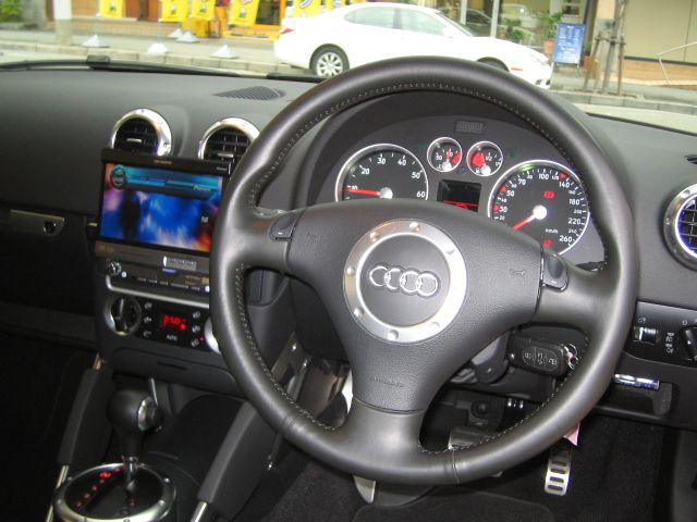 �A�E�f�B TT�N�[�y ���Îԏ��F����