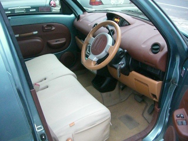 �g���^ WiLL Vi ���Îԏ��F����