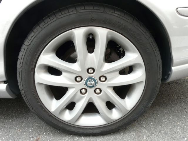 BMW Z4 ���Îԏ�� �ڍׂ�����