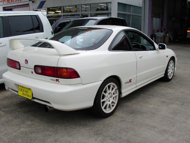 �z���_ �C���e�O�� ���Îԏ��F���̑�