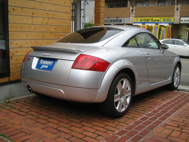 �A�E�f�B TT�N�[�y ���Îԏ��F���