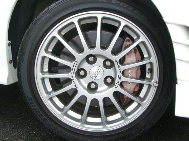 �O�H �����T�[�G�{�����[�V���� ���Îԏ��F���̑�