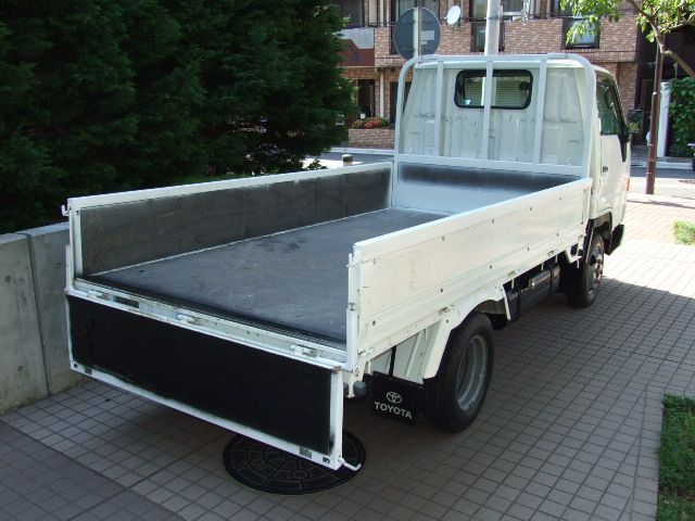 トヨタ ハイエースバン