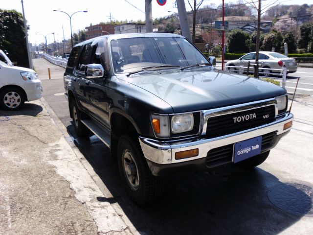 �j�b�T�� �X�J�C���C�� GT-R ���Îԏ��F���̑�