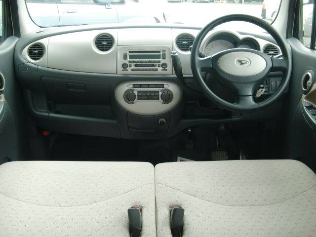 BMW M5 ���Îԏ��F���C��