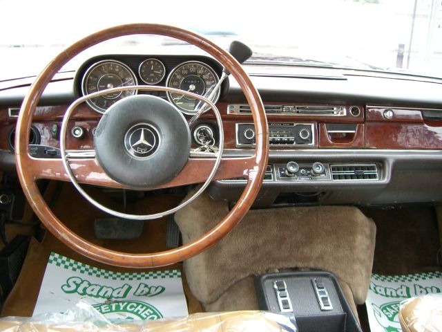 �����Z�f�X�E�x���c 300SEL ���Îԏ��F����