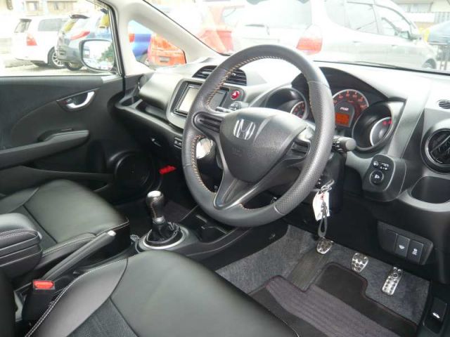 �z���_ CR-V ���Îԏ�� �ڍׂ�����