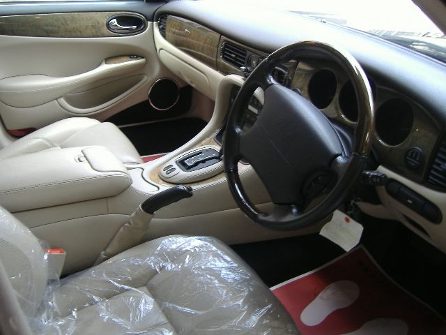 �W���K�[ XJR8 ���Îԏ��F����