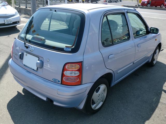 �L���f���b�N �h�D�r�� ���Îԏ��F�G���W��