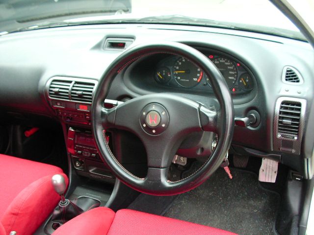 �z���_ �C���e�O�� ���Îԏ��F����