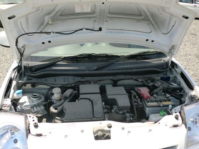 �����J�[�� �i�r�Q�[�^�[ 4WD�F���C��