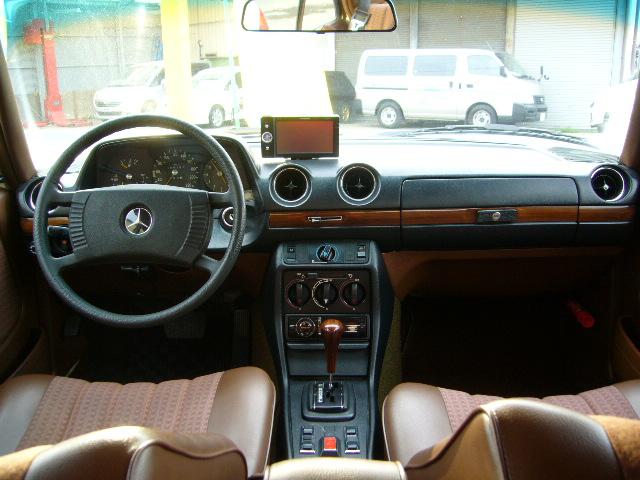 �g���^ �f���G�b�g ���Îԏ��F���C��