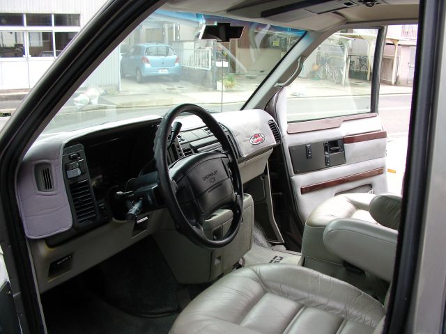 BMW 320i ���Îԏ�� �ڍׂ�����