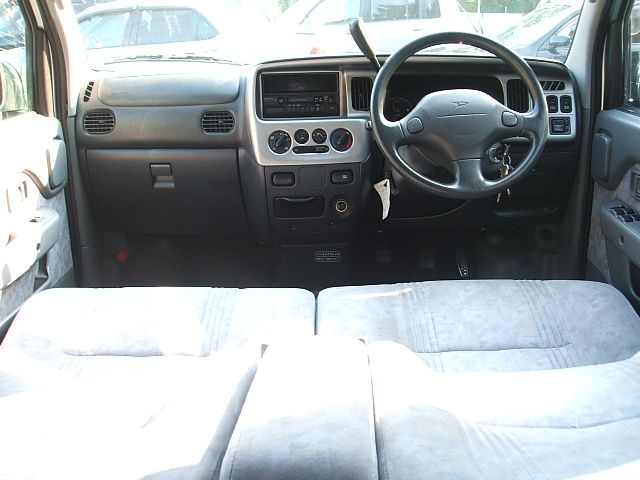 �T�[�u 9-5 ���Îԏ��F���