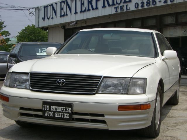 �g���^ �Z���V�I ���Îԏ��F���C��