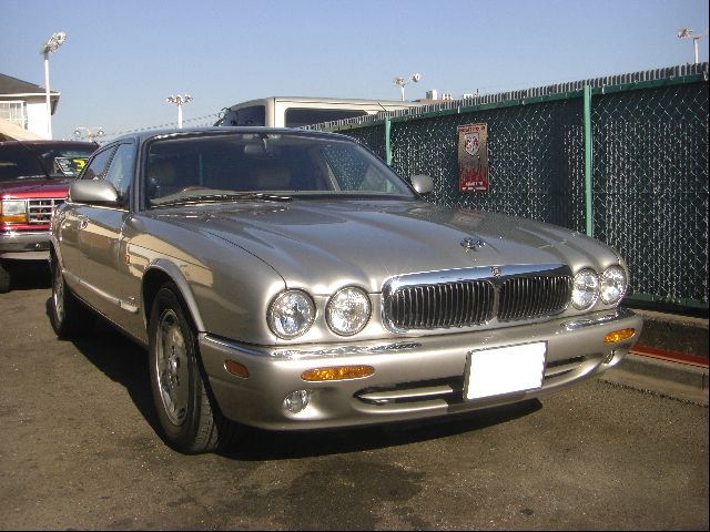 ジャガー XJ 4.2 エグゼクティブ