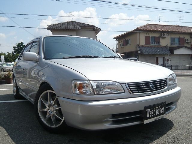 トヨタ カローラ