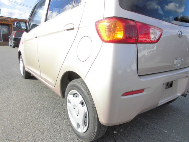 �����Z�f�X�E�x���c C230 ���Îԏ��F�G���W��