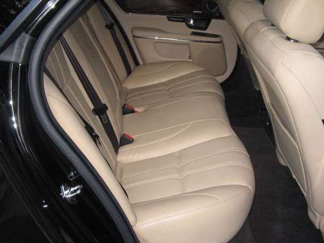 BMW 320i ���Îԏ�� �ڍׂ�����