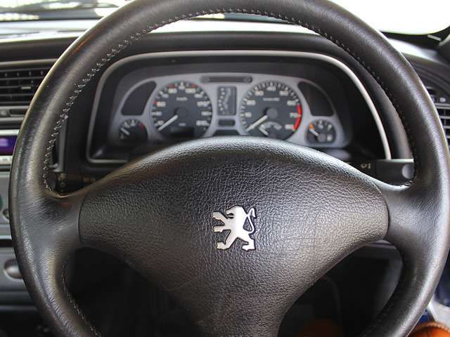 �{���{ V70 ���Îԏ��F���̑�
