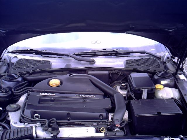 �T�[�u 9-5 ���Îԏ��F�G���W��