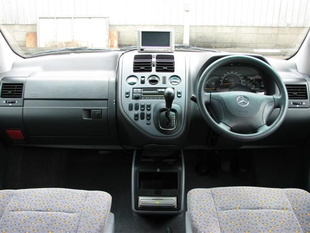 BMW 323i ���Îԏ�� �ڍׂ�����