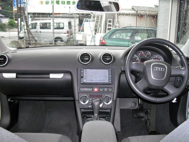�L���f���b�N �G�X�J���[�h ���Îԏ��F���[�^�[