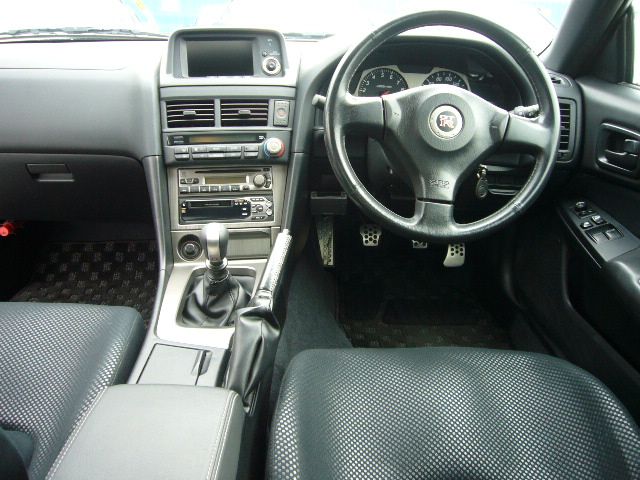 �j�b�T�� �X�J�C���C�� GT-R ���Îԏ��F����