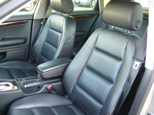 �{���{ V40�F���̑�