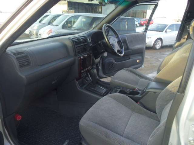 BMW 320i�F���[�^�[