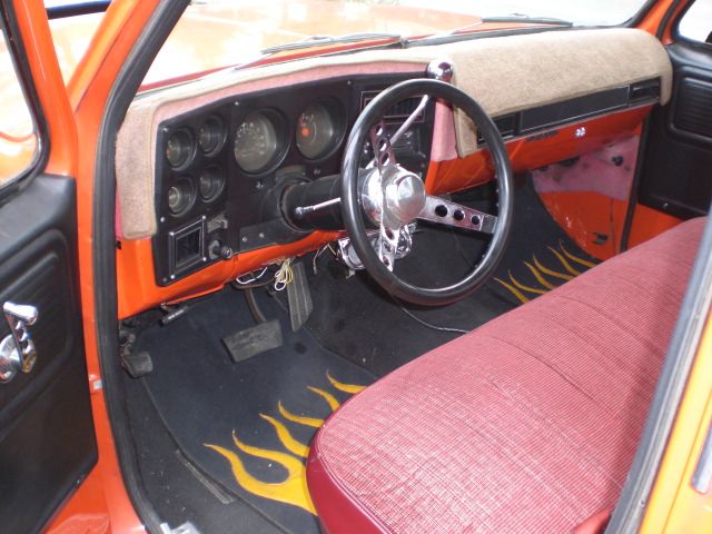 シボレー C-10 中古車情報:内装