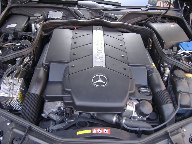 �����Z�f�X�E�x���c CLS500 ���Îԏ��F�G���W��