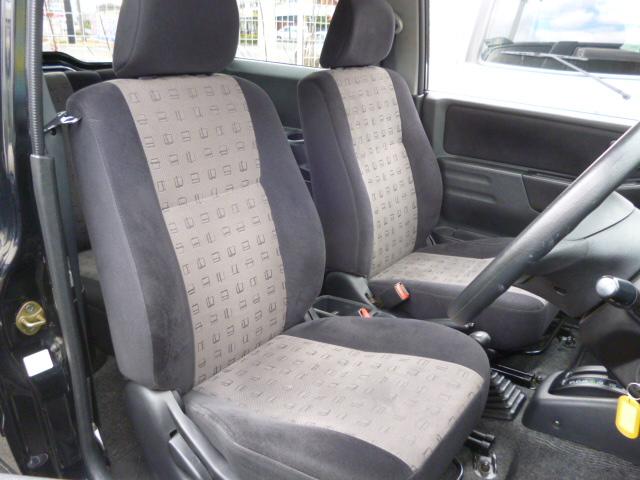 �V�{���[ �g���C���u���C�U�[ ���Îԏ��F����