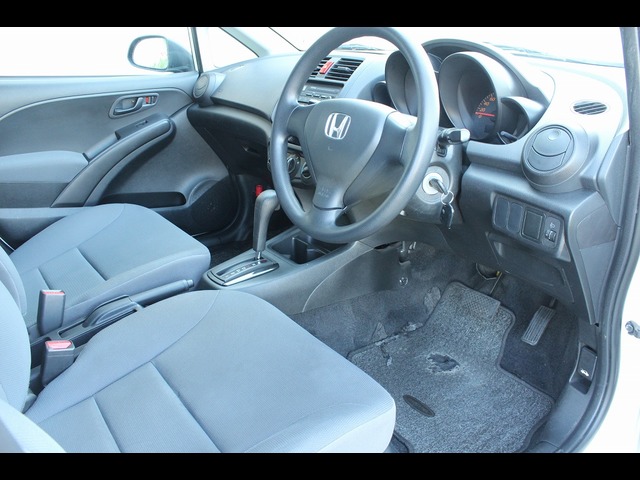 �N���C�X���[ 300C ���Îԏ��F���̑�